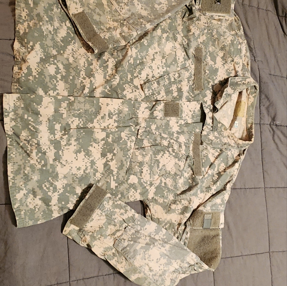 2 - Large, Regular, Digital Pattern, U.S. Army Un… - image 4